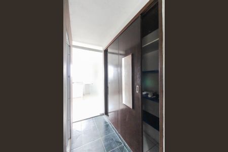 Casa para alugar com 5m², 2 quartos e 1 vagaCorredor