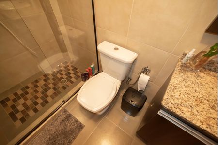 Apartamento à venda com 76m², 2 quartos e 1 vaga Apartamento à venda com 76m², 2 quartos e 1 vagaBanheiro da Suíte