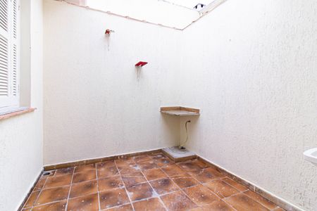 Casa para alugar com 120m², 2 quartos e 1 vaga Casa para alugar com 120m², 2 quartos e 1 vagaÁrea de Serviço