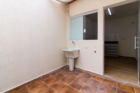 Casa para alugar com 120m², 2 quartos e 1 vaga Casa para alugar com 120m², 2 quartos e 1 vagaÁrea de Serviço