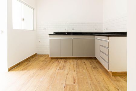 Casa para alugar com 120m², 2 quartos e 1 vaga Casa para alugar com 120m², 2 quartos e 1 vagaCozinha