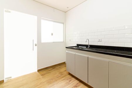 Casa para alugar com 120m², 2 quartos e 1 vaga Casa para alugar com 120m², 2 quartos e 1 vagaCozinha