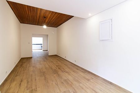 Casa para alugar com 120m², 2 quartos e 1 vaga Casa para alugar com 120m², 2 quartos e 1 vagaSala
