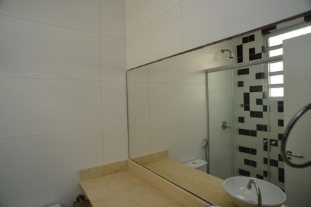 Apartamento à venda com 108m², 3 quartos e 1 vagaBanheiro Suíte 1
