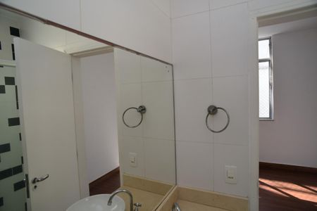 Apartamento à venda com 108m², 3 quartos e 1 vagaBanheiro Suíte 1