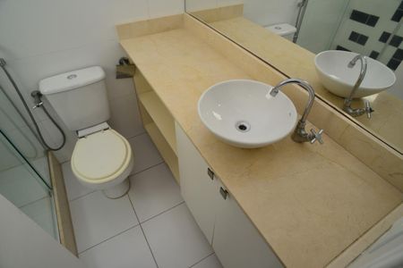 Apartamento à venda com 108m², 3 quartos e 1 vagaBanheiro Suíte 1