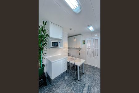 Apartamento para alugar com 148m², 3 quartos e 3 vagasCozinha