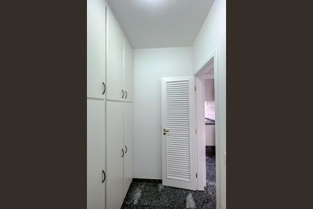 Apartamento para alugar com 148m², 3 quartos e 3 vagasQuarto de Serviço