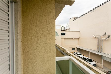 Casa de condomínio para alugar com 166m², 3 quartos e 3 vagasVaranda da Suíte 1
