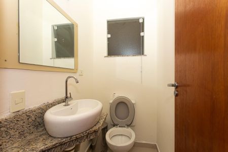 Casa de condomínio para alugar com 166m², 3 quartos e 3 vagasLavabo