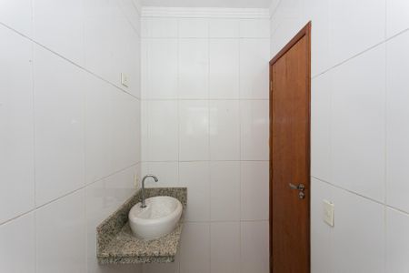 Casa de condomínio para alugar com 166m², 3 quartos e 3 vagasBanheiro da Suíte 3