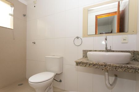 Casa de condomínio para alugar com 166m², 3 quartos e 3 vagasBanheiro da Suíte 2