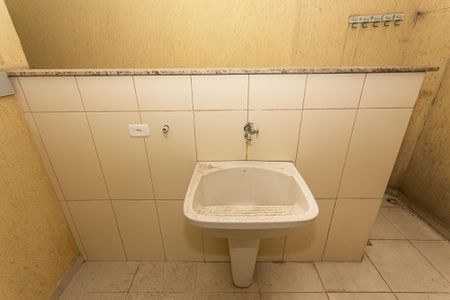 Casa de condomínio para alugar com 166m², 3 quartos e 3 vagasÁrea de Serviço