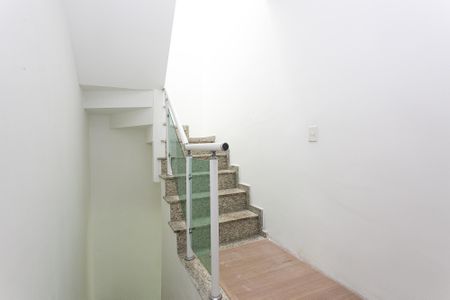 Casa de condomínio para alugar com 166m², 3 quartos e 3 vagasCorredor