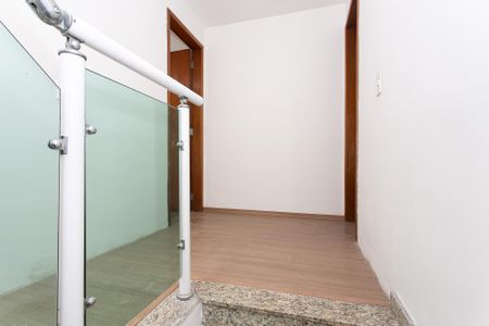 Casa de condomínio para alugar com 166m², 3 quartos e 3 vagasCorredor
