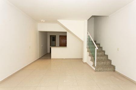 Sala de casa de condomínio para alugar com 3 quartos, 166m² em Penha de França, São Paulo