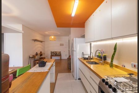 Apartamento para alugar com 70m², 2 quartos e 2 vagasCozinha
