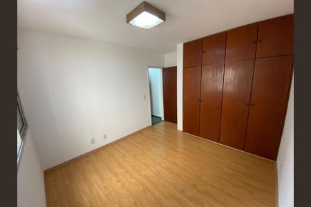 Apartamento à venda com 46m², 1 quarto e 1 vagaQuarto