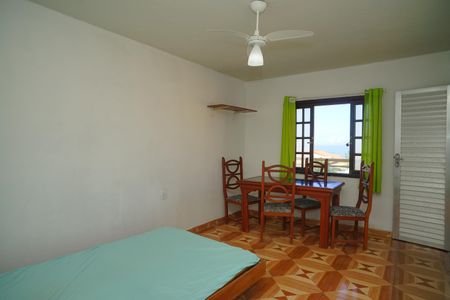 Sala/Quarto de kitnet/studio para alugar com 1 quarto, 52m² em ., Maricá
