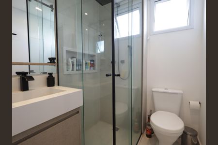 Apartamento à venda com 69m², 2 quartos e 2 vagasBanheiro da Suíte