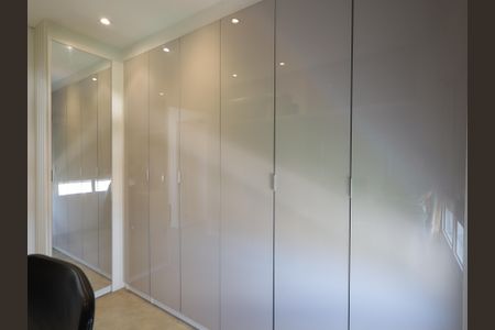 Apartamento à venda com 69m², 2 quartos e 2 vagasEscritório
