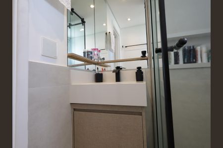 Apartamento à venda com 69m², 2 quartos e 2 vagasBanheiro da Suíte