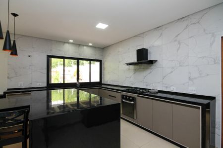 Casa de condomínio para alugar com 340m², 4 quartos e 8 vagasCozinha Americana