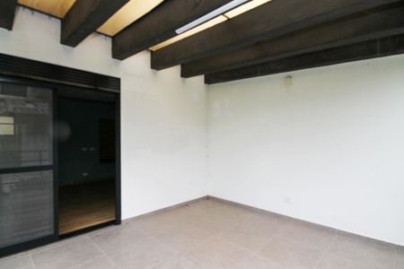 Casa de condomínio para alugar com 340m², 4 quartos e 8 vagasVaranda Suíte 2