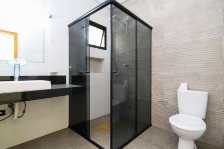 Casa de condomínio para alugar com 340m², 4 quartos e 8 vagasBanheiro Suíte 1