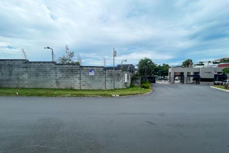 Casa de condomínio para alugar com 340m², 4 quartos e 8 vagasPlaca