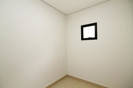 Casa de condomínio para alugar com 340m², 4 quartos e 8 vagasQuarto de Serviço