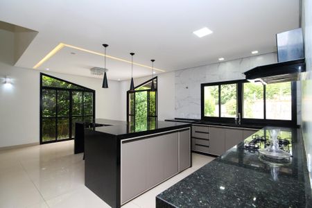 Casa de condomínio para alugar com 340m², 4 quartos e 8 vagasCozinha Americana