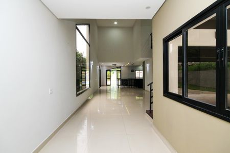 Casa de condomínio para alugar com 340m², 4 quartos e 8 vagasHall de entrada