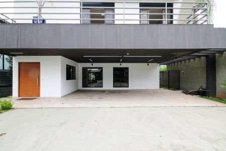 Casa de condomínio para alugar com 340m², 4 quartos e 8 vagasGaragem