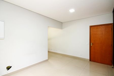 Casa de condomínio para alugar com 340m², 4 quartos e 8 vagasSuíte 1