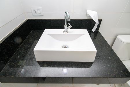 Casa de condomínio para alugar com 340m², 4 quartos e 8 vagasBanheiro Externo