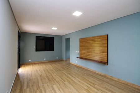 Casa de condomínio para alugar com 340m², 4 quartos e 8 vagasSuíte 2