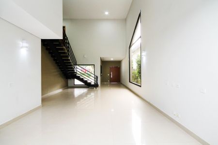 Casa de condomínio para alugar com 340m², 4 quartos e 8 vagasSala