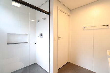 Apartamento à venda com 187m², 3 quartos e 3 vagasBanheiro da Suíte 3