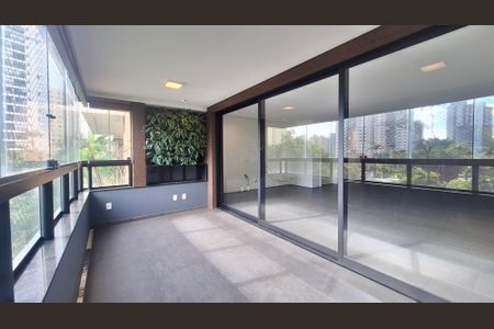 Apartamento à venda com 187m², 3 quartos e 3 vagasVaranda