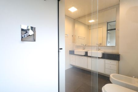 Apartamento à venda com 187m², 3 quartos e 3 vagasBanheiro da Suíte 3