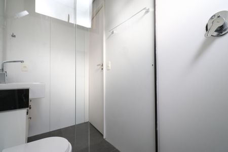 Apartamento à venda com 187m², 3 quartos e 3 vagasBanheiro da Suíte 2