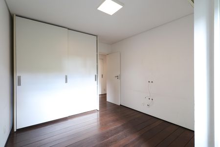 Apartamento à venda com 187m², 3 quartos e 3 vagasSuite 1
