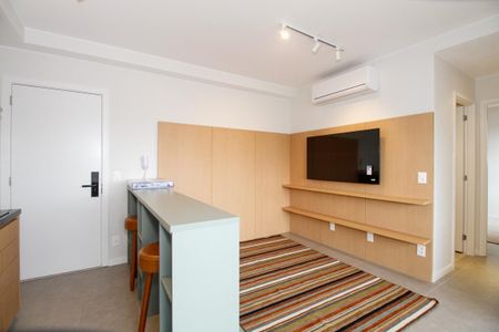 Sala e Cozinha de apartamento para alugar com 1 quarto, 44m² em Pinheiros, São Paulo