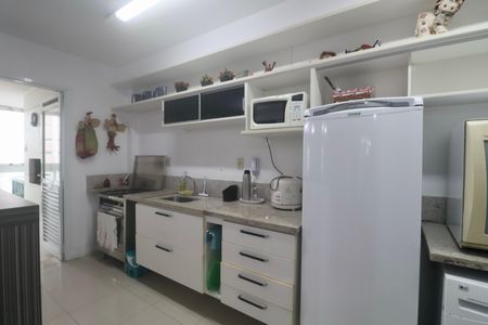 Apartamento para alugar com 97m², 2 quartos e 2 vagas Apartamento para alugar com 97m², 2 quartos e 2 vagasCozinha