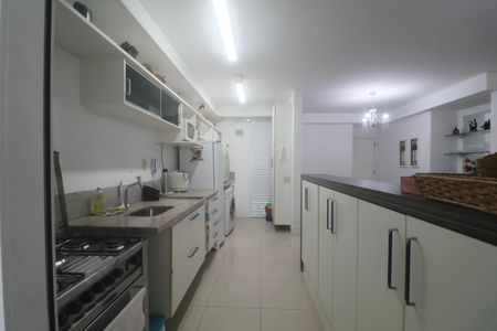 Apartamento para alugar com 97m², 2 quartos e 2 vagas Apartamento para alugar com 97m², 2 quartos e 2 vagasCozinha