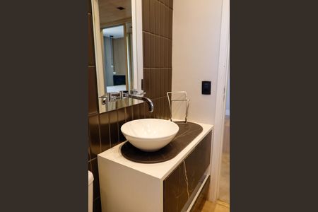 Apartamento à venda com 74m², 3 quartos e 2 vagasBanheiro