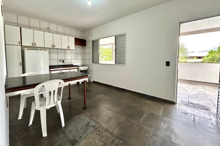 Sala de apartamento para alugar com 1 quarto, 35m² em Lagoa da Conceição, Florianópolis