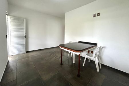 Apartamento para alugar com 35m², 1 quarto e 1 vagaSala 