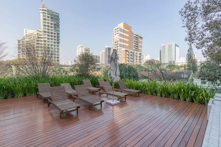 Apartamento à venda com 107m², 2 quartos e 2 vagasÁrea comum - Piscina